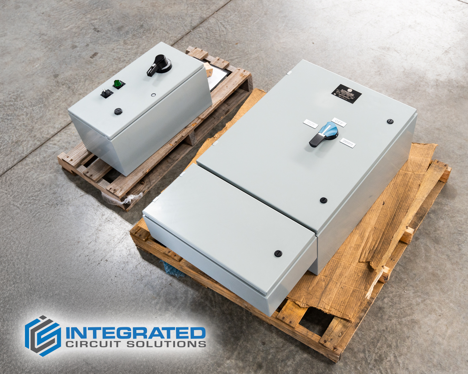 Manual Transfer Switches Manual Transfer Switches